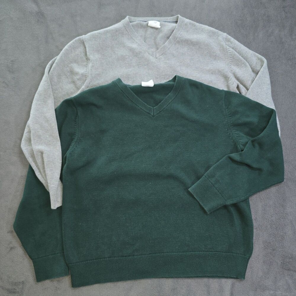 Gap Kids Boys School Uniform V-Neck Sweater Bundle Gray And Green Sz 12 XL Husky